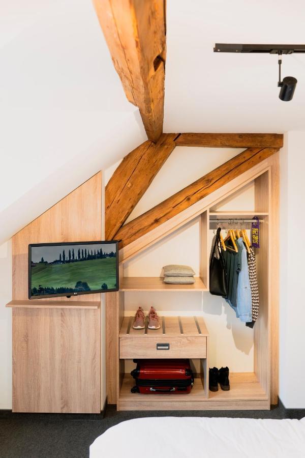 Hotel Koncept Loeie 2*
